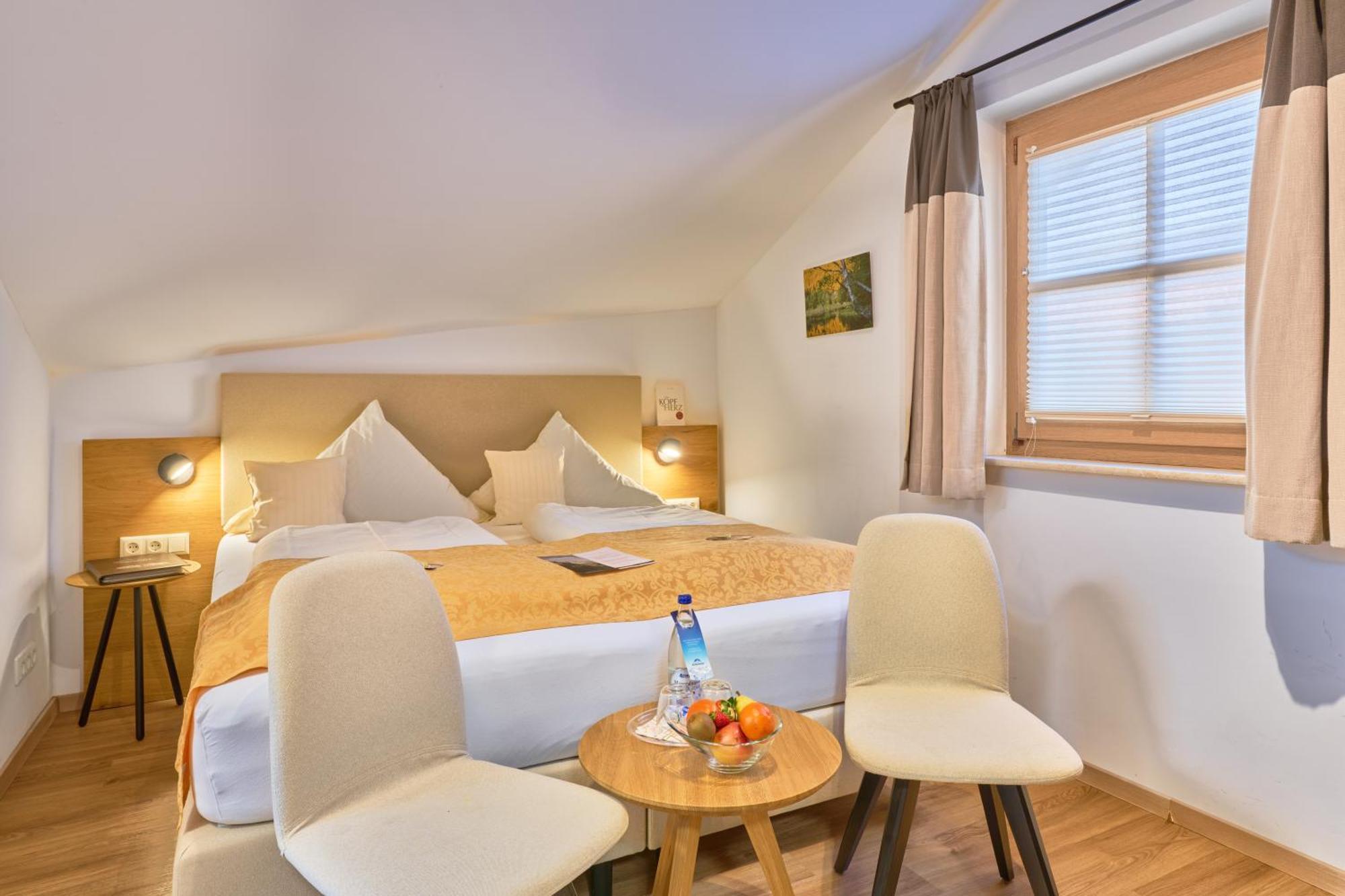 Wander Und Aktiv Hotel Roesslwirt Lam Exterior foto